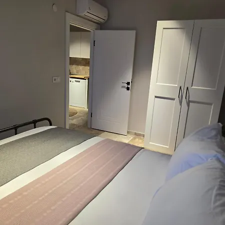 Denize Yakin Tatil Keyfi 2 *