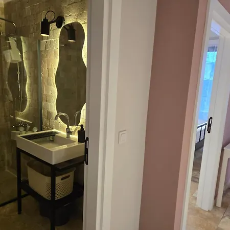 Denize Yakin Tatil Keyfi 2 * Kızılot